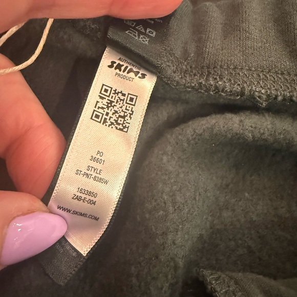 SKIMS 2pc SET Green Hoodie & Track Pants - Picture 10 of 12